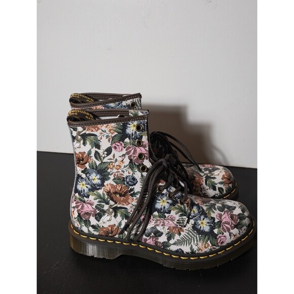 New Dr Martens 1460 English Garden Lace Up Boots White Leather Floral Sz 9 Women - Picture 5 of 9